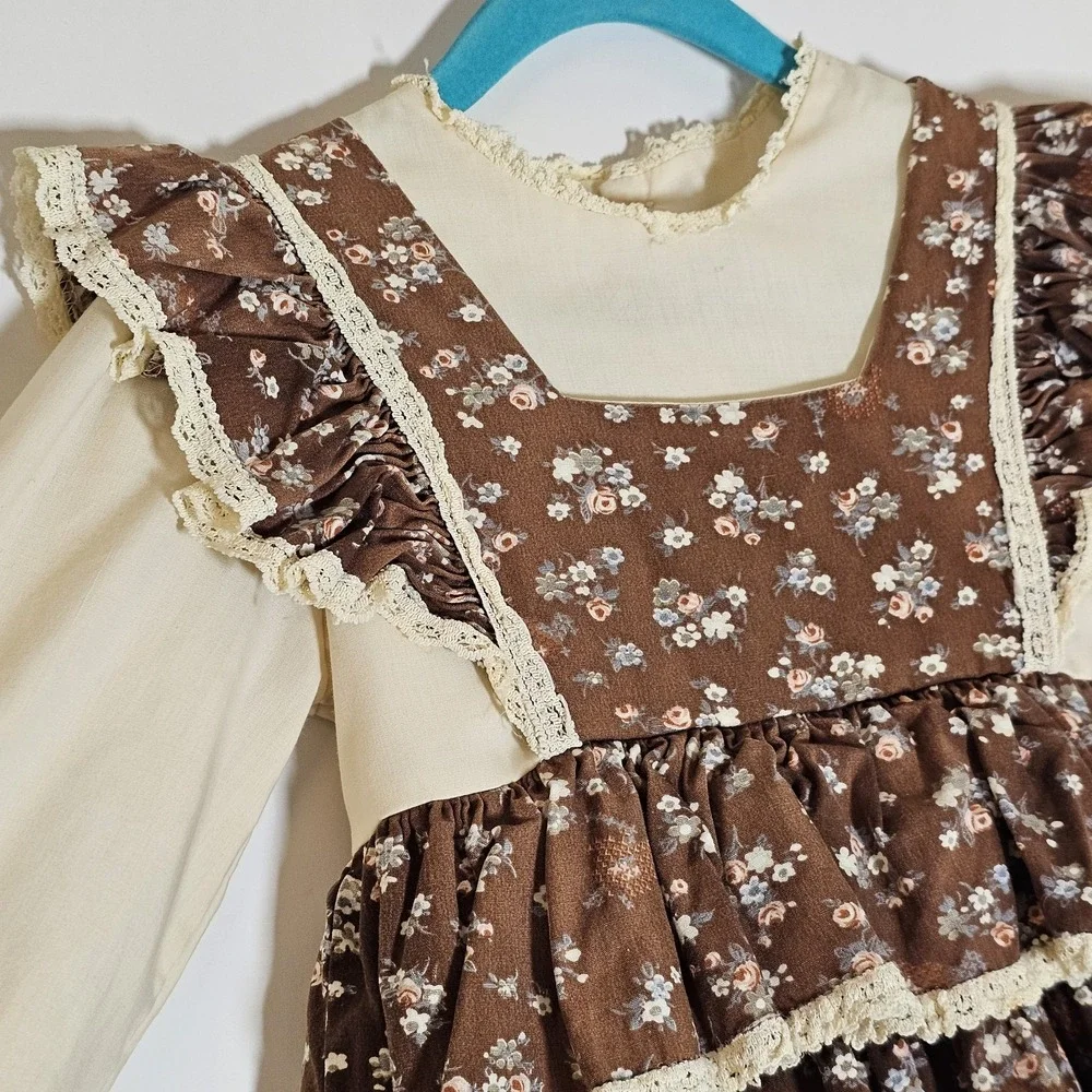 Vintage Dress Girls 6 Brown Floral Ruffle Lace Jumper Style Prairie Cottage Doll